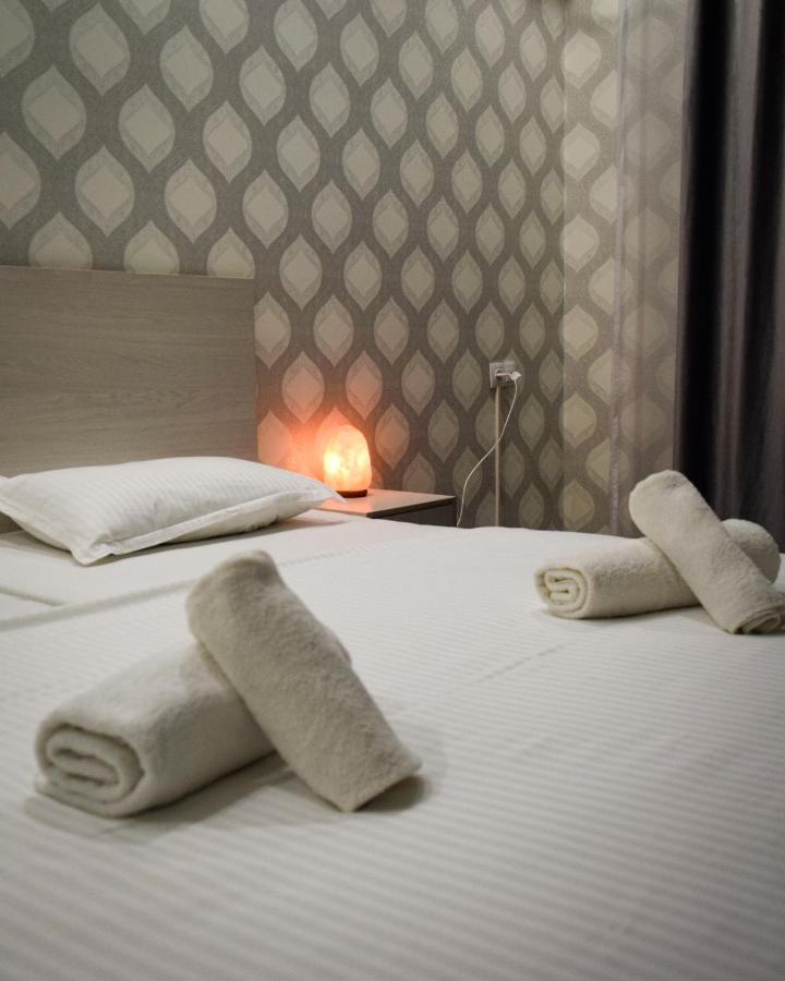 Hotel "Continent" Halal Karaganda Ngoại thất bức ảnh