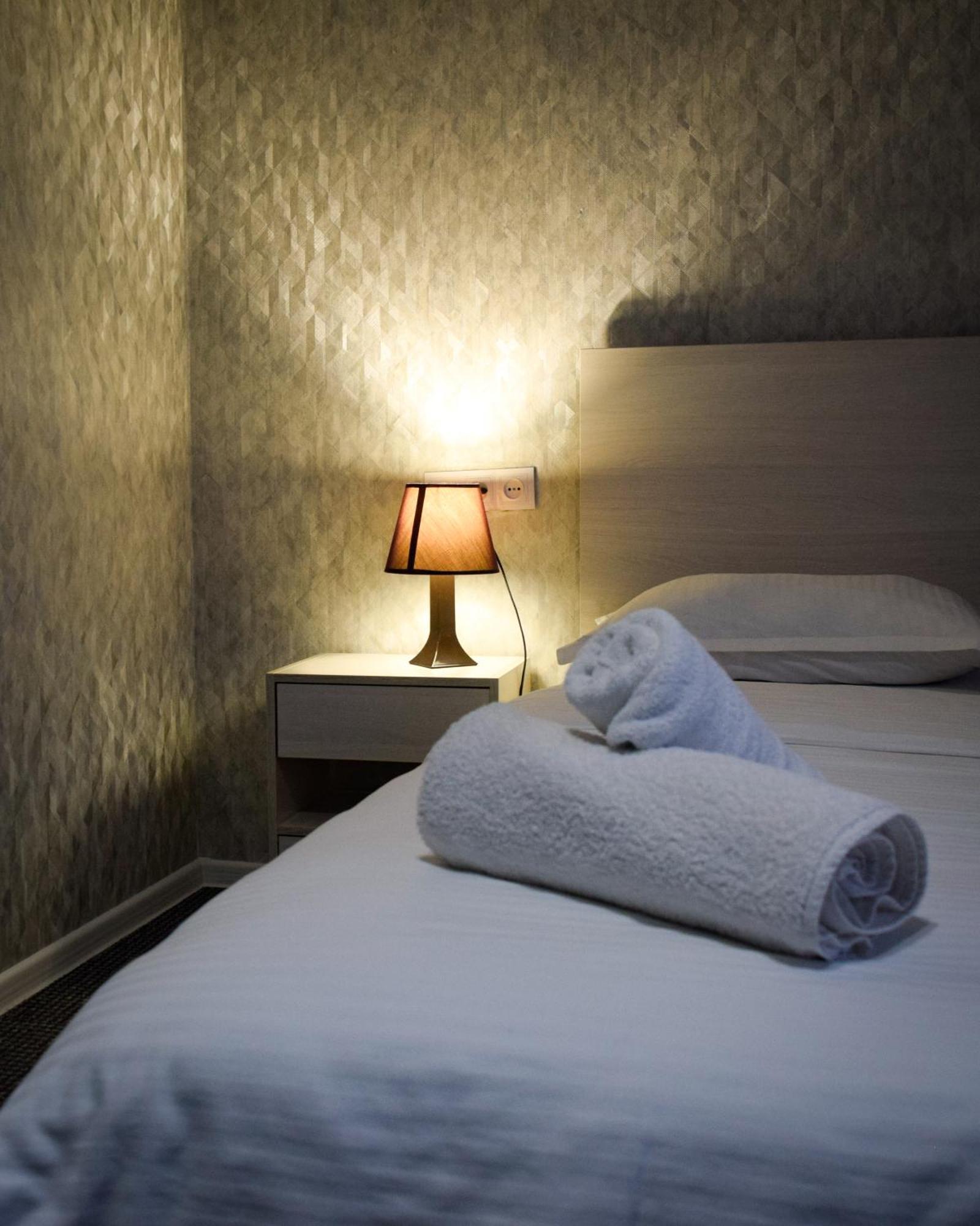 Hotel "Continent" Halal Karaganda Ngoại thất bức ảnh